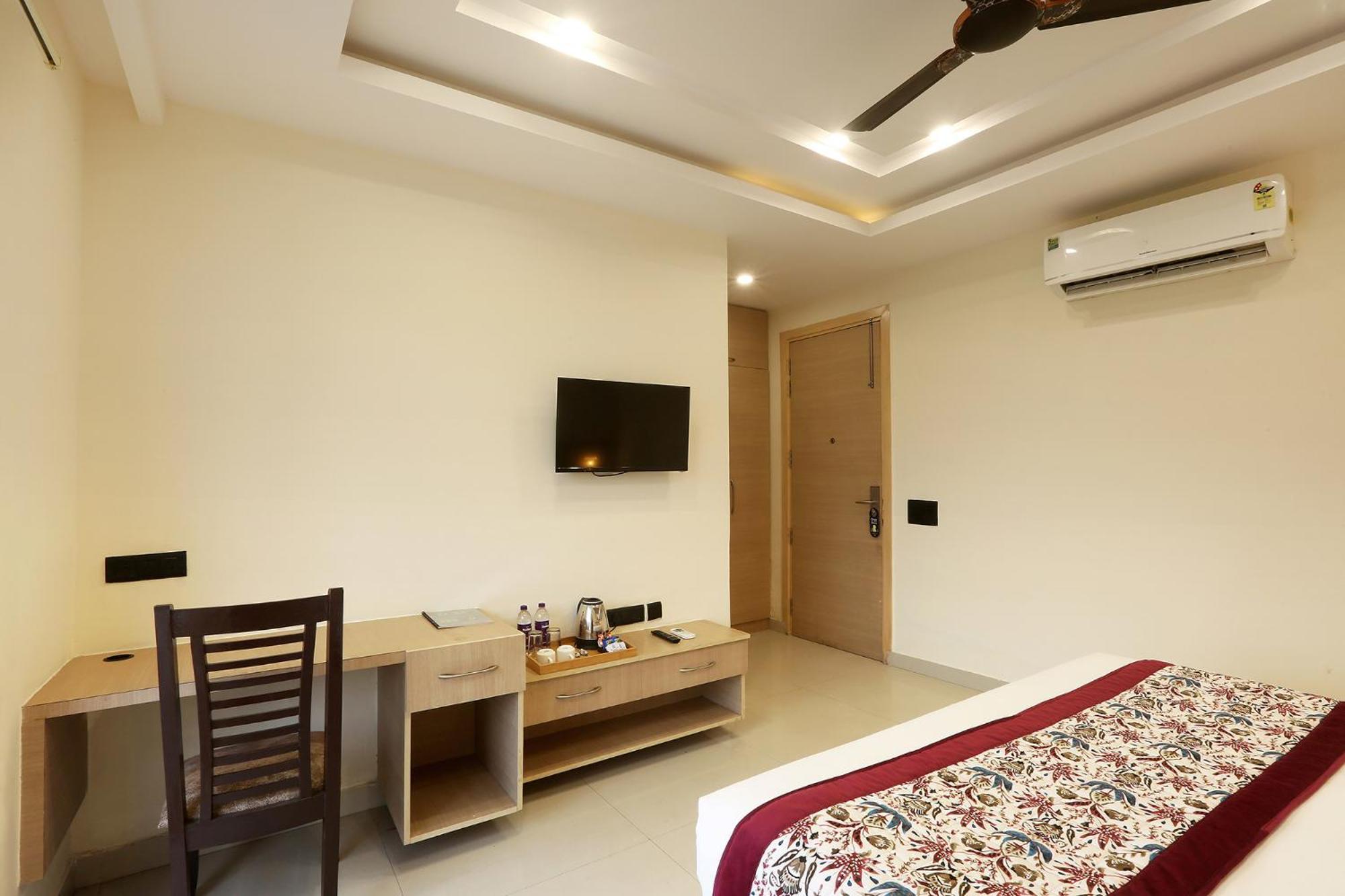 Hotel Green Lotus Luxe Gurgaon Exterior foto